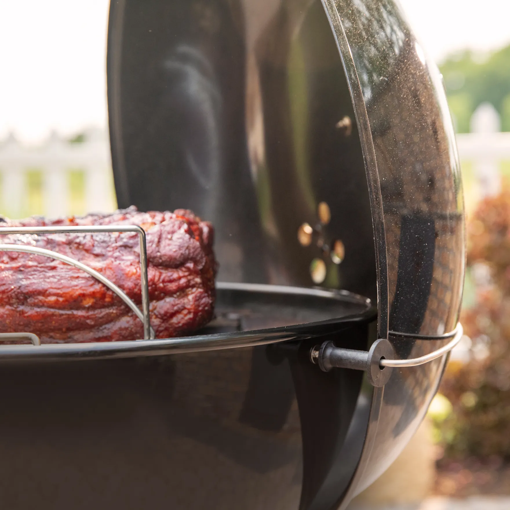 26” Master-Touch™ Charcoal Grill