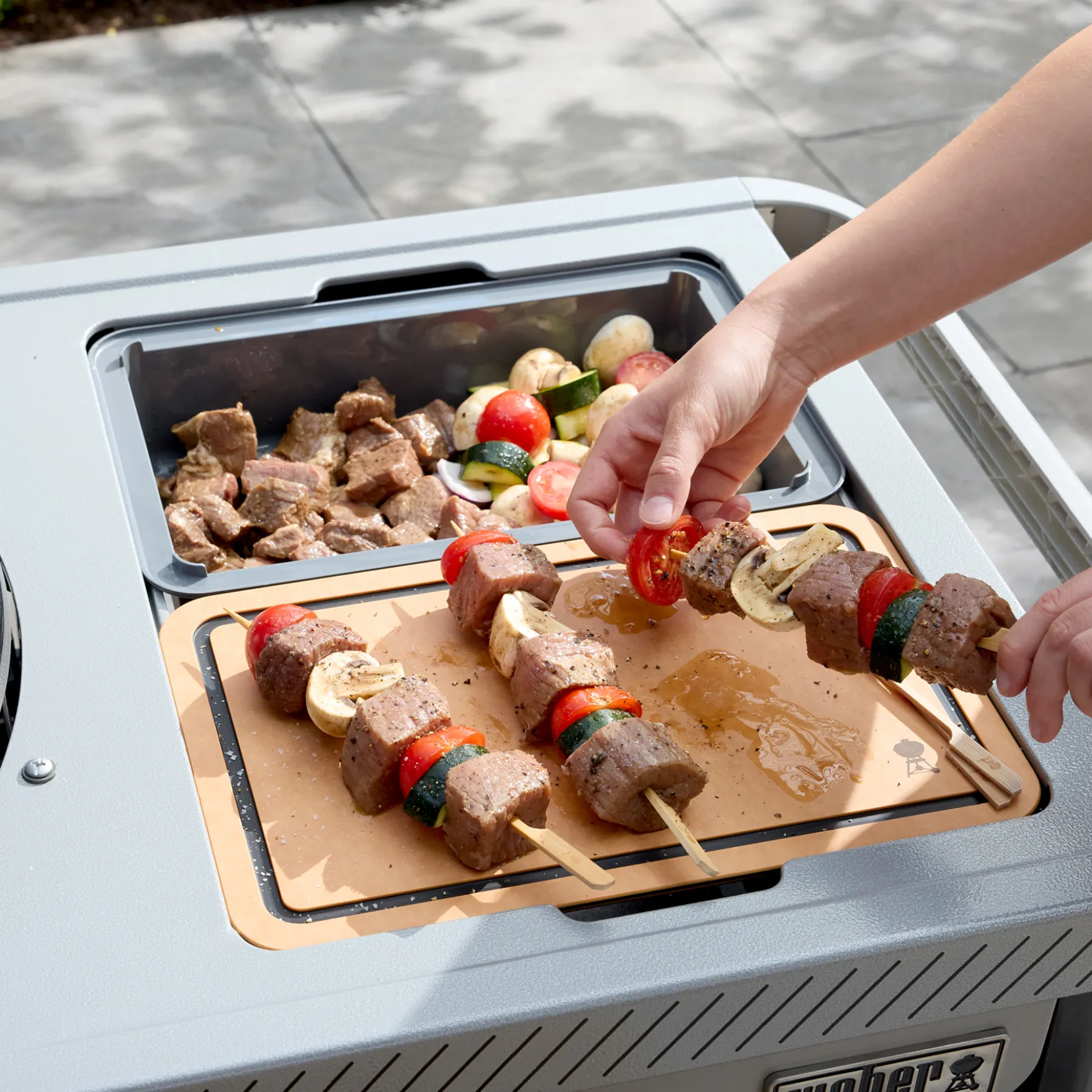 22” Performer™ Premium Charcoal Grill