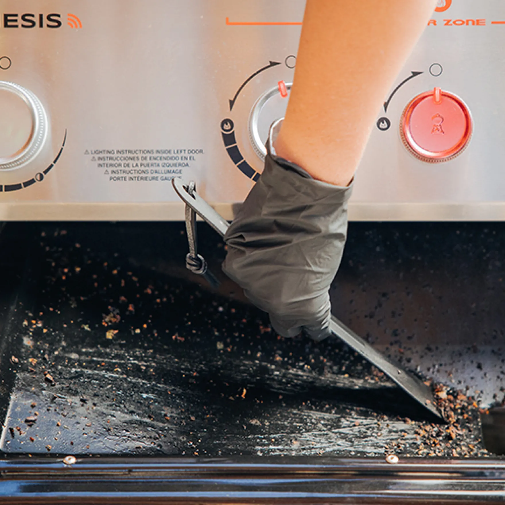 Genesis E-435 Gas Grill (Natural Gas)
