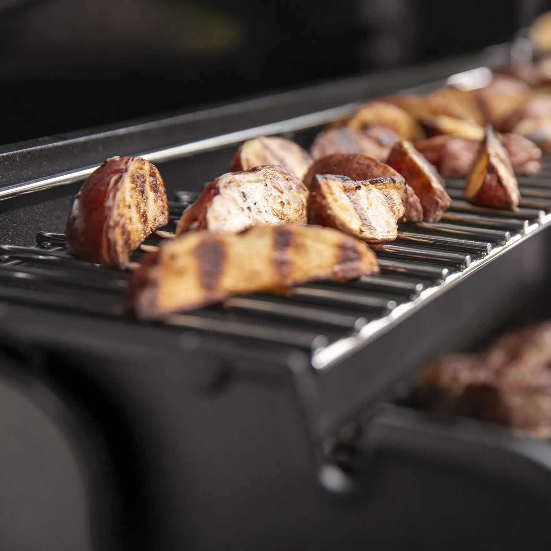 Genesis E-315 Gas Grill (Natural Gas)