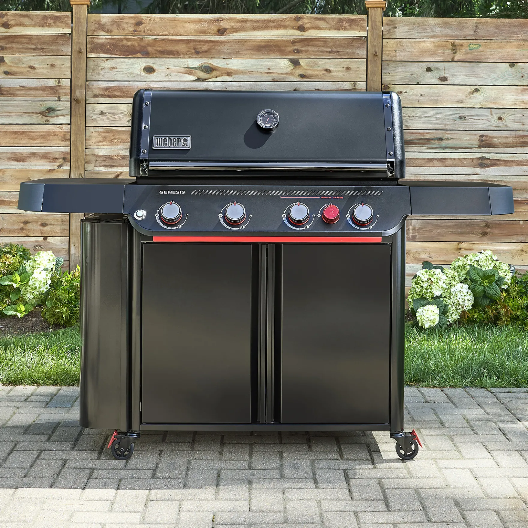 Genesis® E-430 Gas Grill Stealth® Edition (Natural Gas)