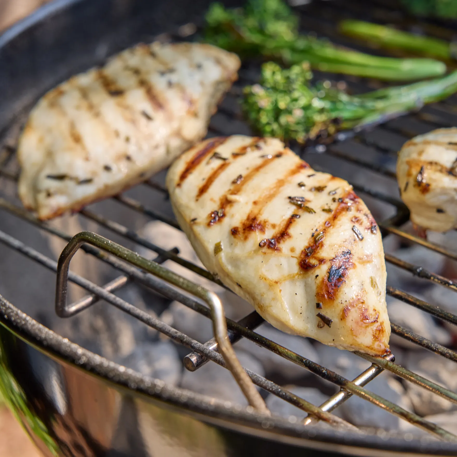 Original Kettle Charcoal Grill 22"