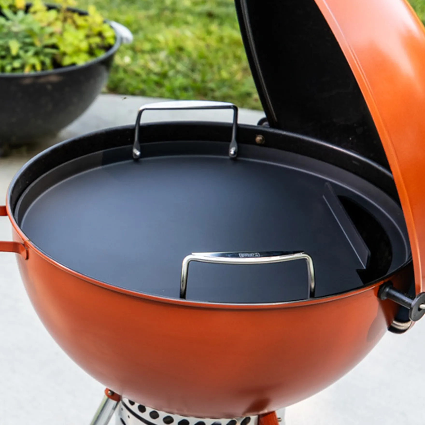 Rust-Resistant 22" Round Griddle Insert