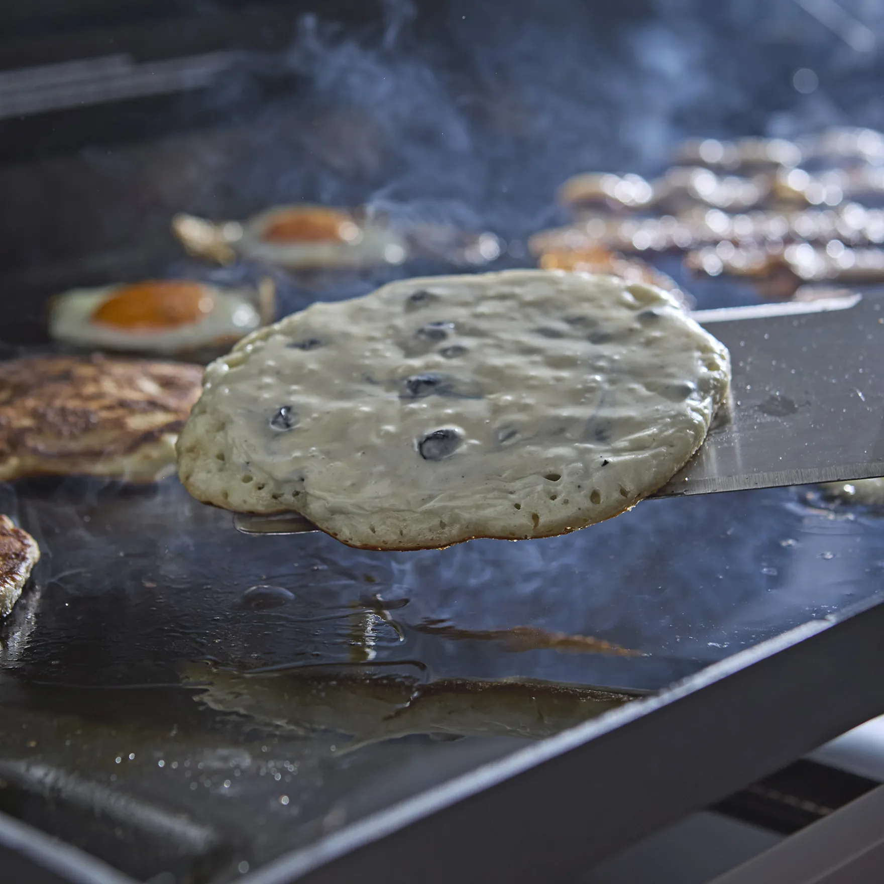 Slate® 28" Rust-Resistant Griddle (Liquid Propane)