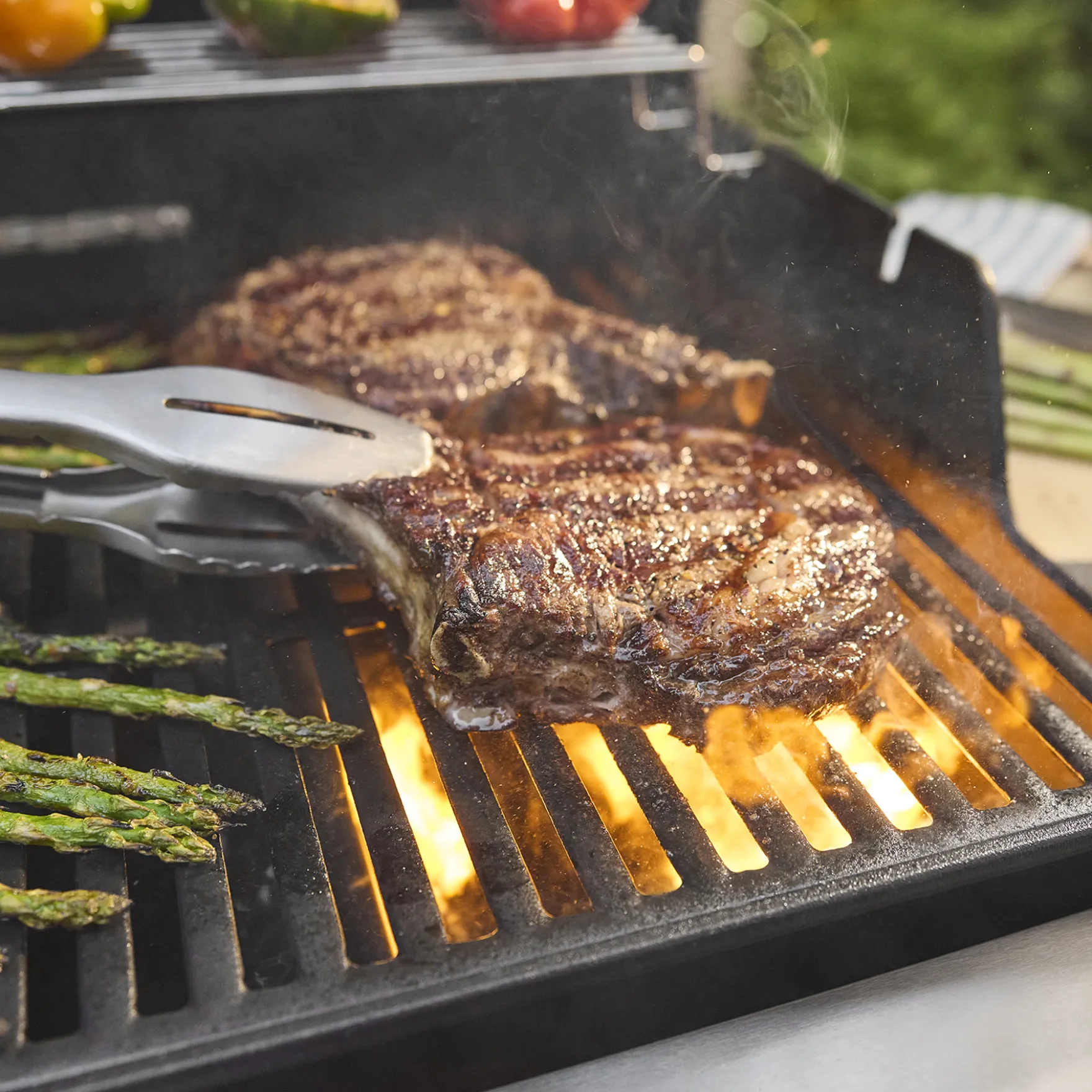 Spirit® E-425 Gas Grill (Natural Gas)
