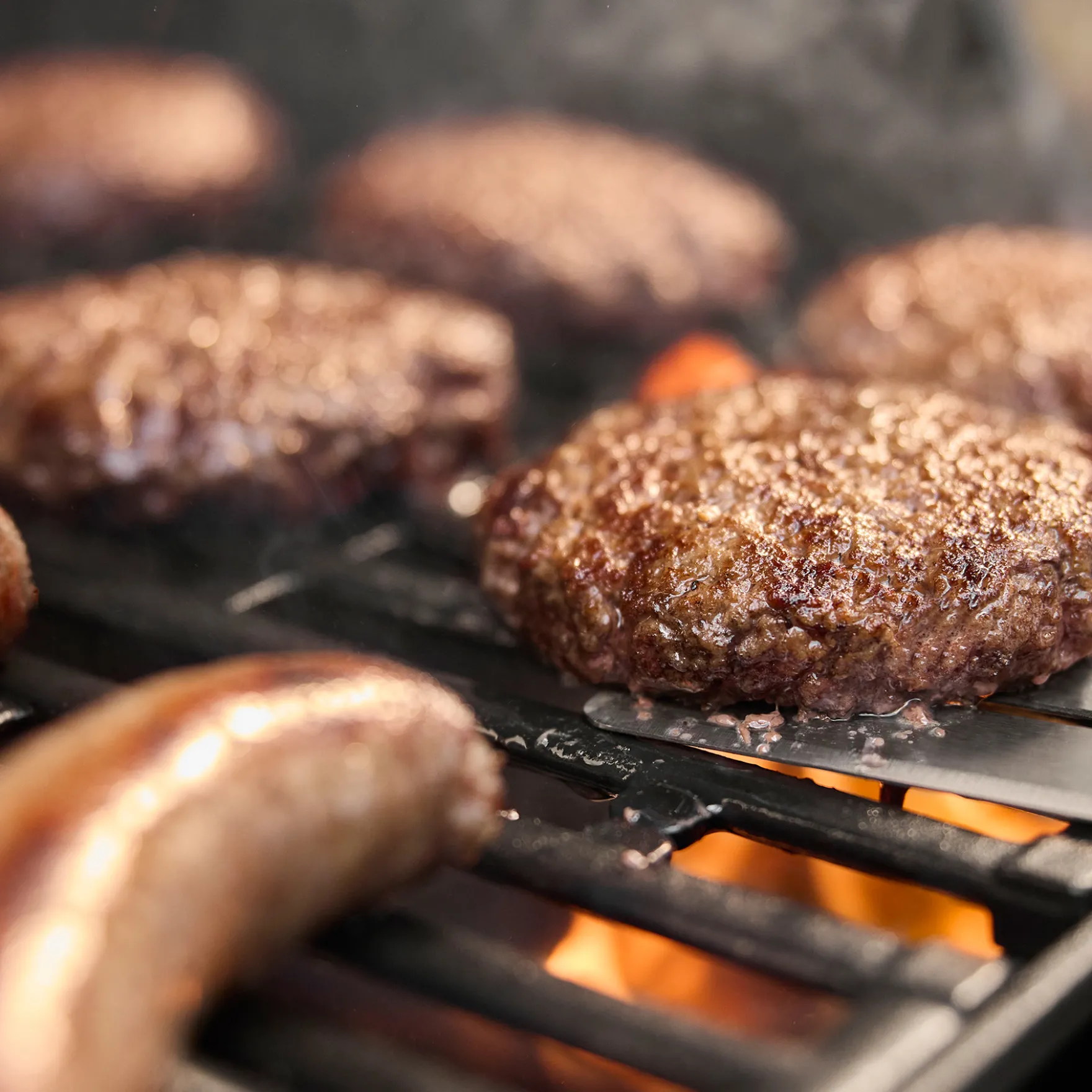 Spirit® E-425C Gas Grill (Liquid Propane)