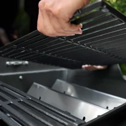 Spirit® E-425C Gas Grill Stealth® Edition (Liquid Propane)