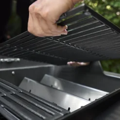 Spirit® EP-425 Gas Grill Stealth® Edition (Natural Gas)