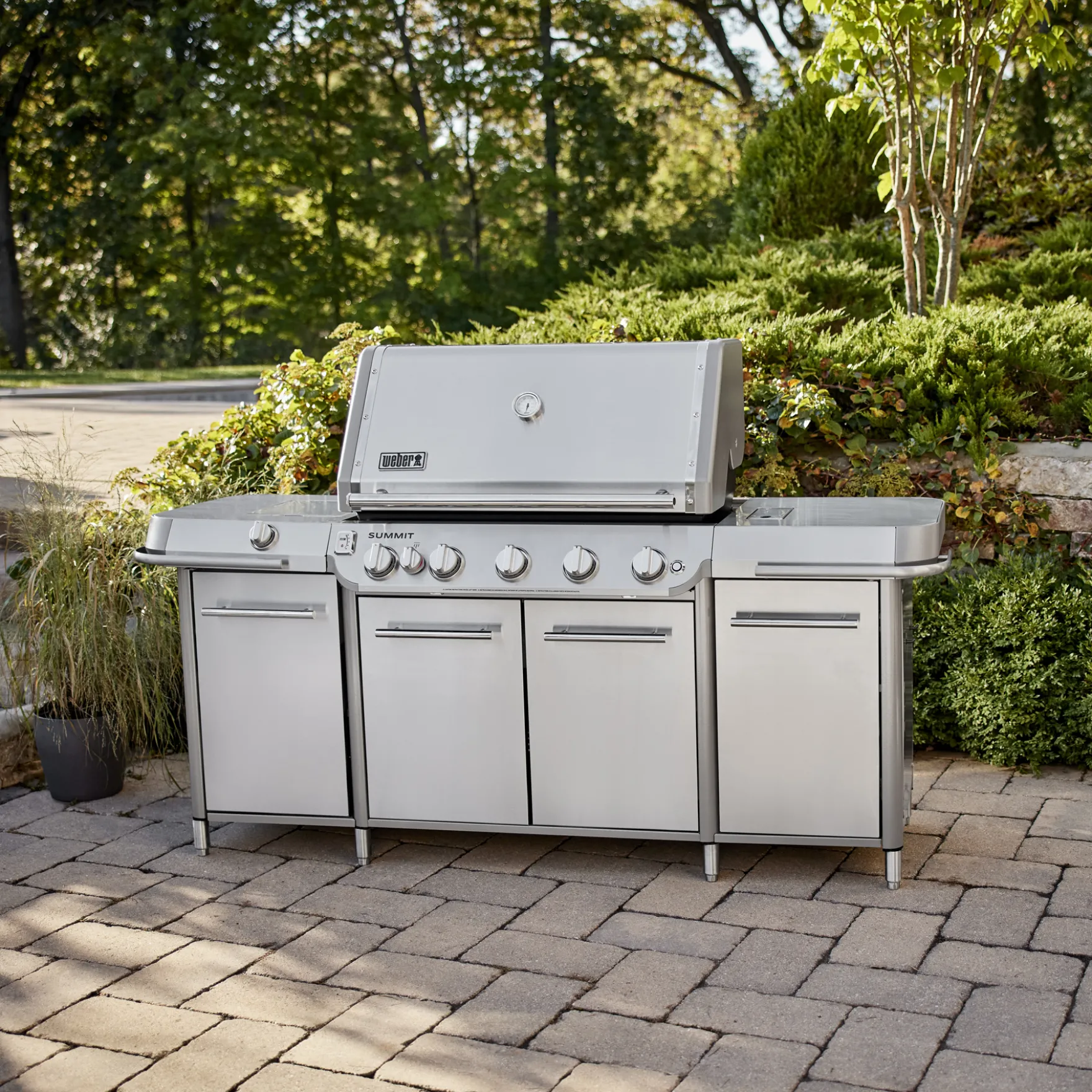 Summit® GC38 S Grill Center (Liquid Propane)