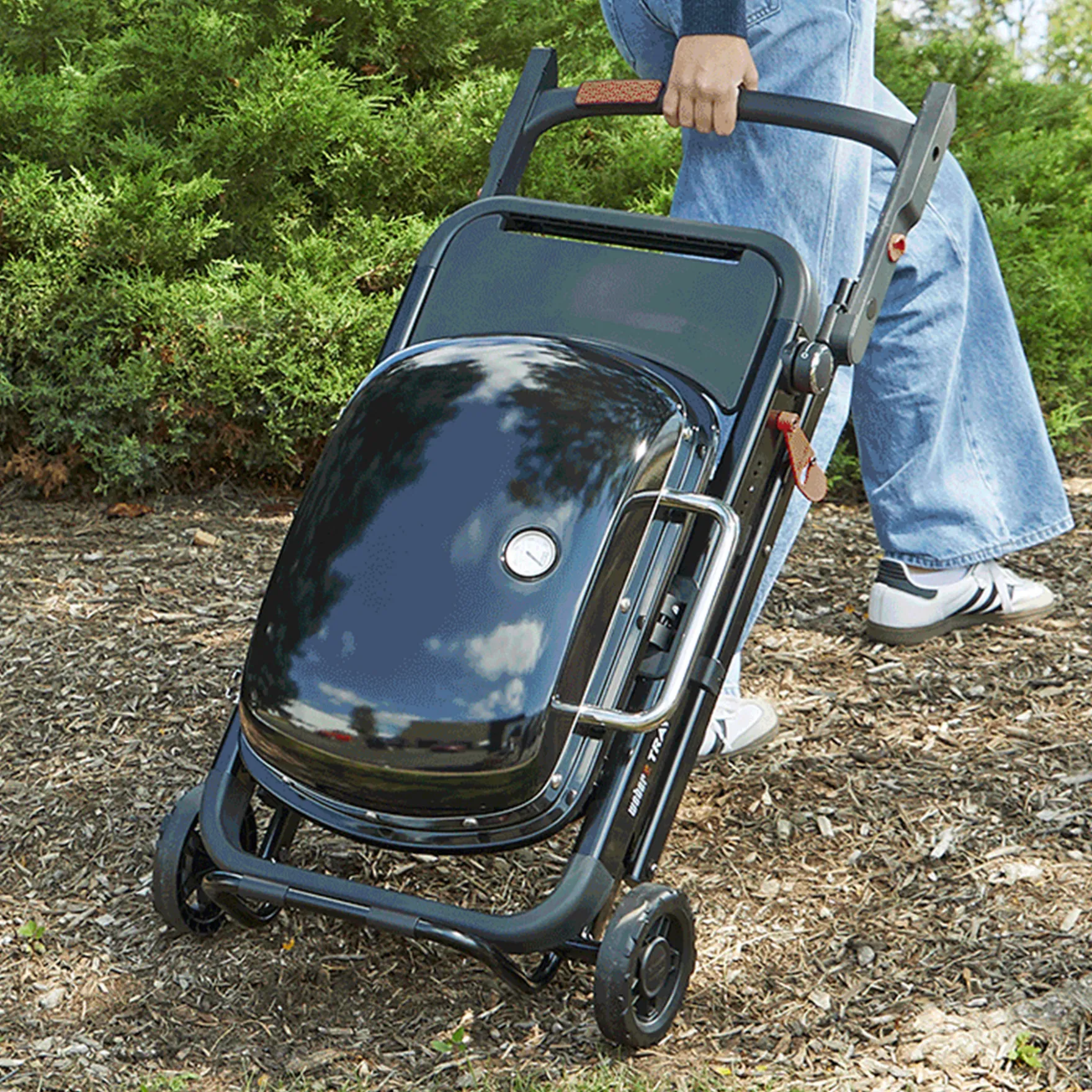 WEBER TRAVELER® COMPACT Portable Gas Grill
