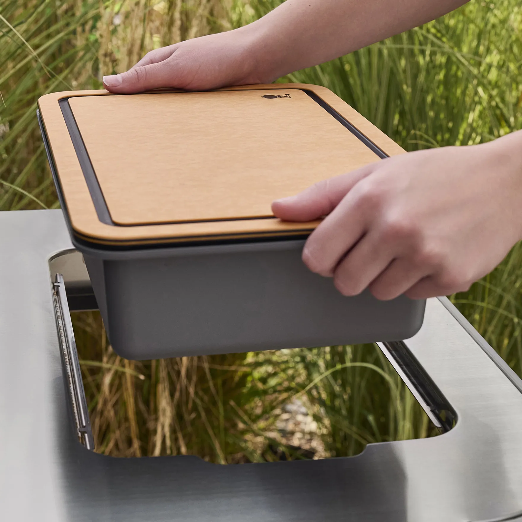 Weber Works™ Basin with Cutting Board Lid